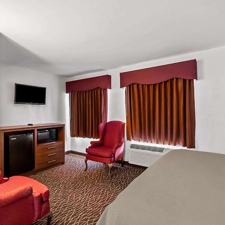 Quality Inn Marietta Exterior photo