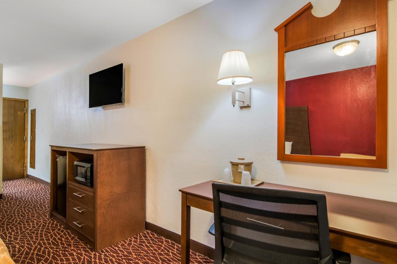 Quality Inn Marietta Exterior photo