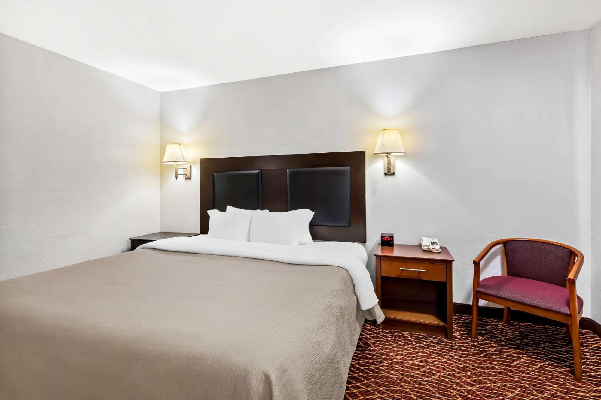 Quality Inn Marietta Exterior photo